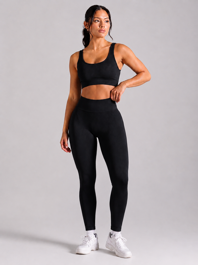Form High-Waist Hold Leggings - Black pose 3 | color:black